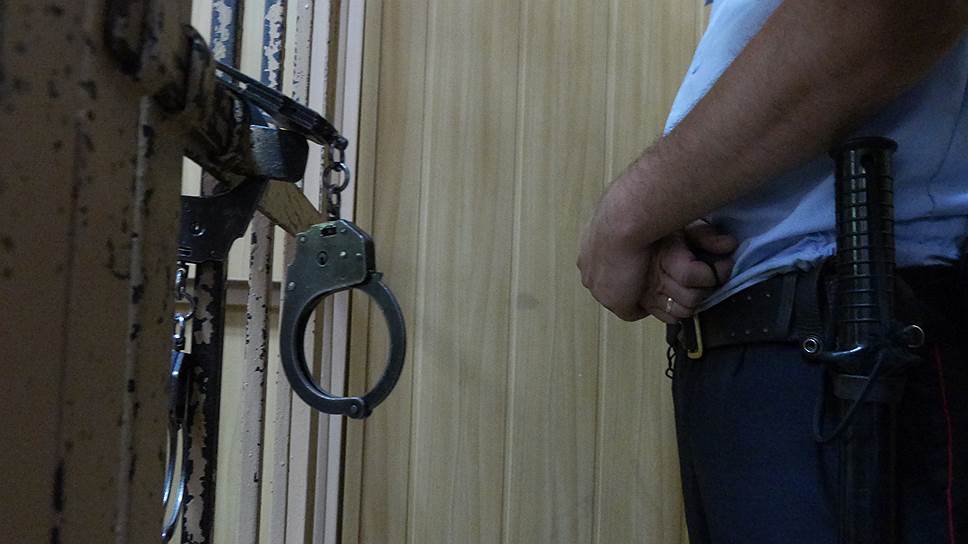 Наркополицейские опекали бизнесмена по твердой таксе