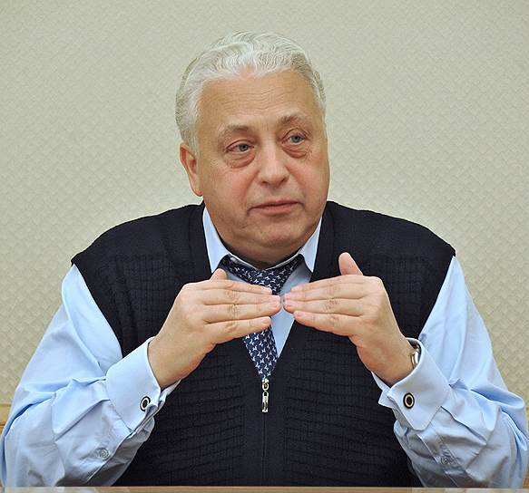 У нас профицит урологов, гинекологов, дерматологов. Зато не хватает реаниматологов, анестезиологов, врачей лучевой диагностики и, главное, терапевтов 