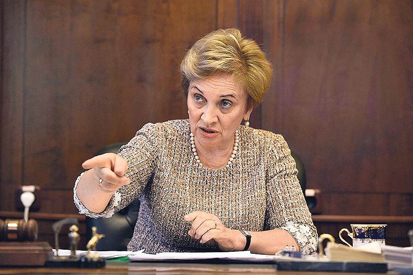 Органы следствия не всегда затрудняют себя сбором доказательств по групповым делам, полагаясь на показания одного обвиняемого, заключившего досудебное соглашение