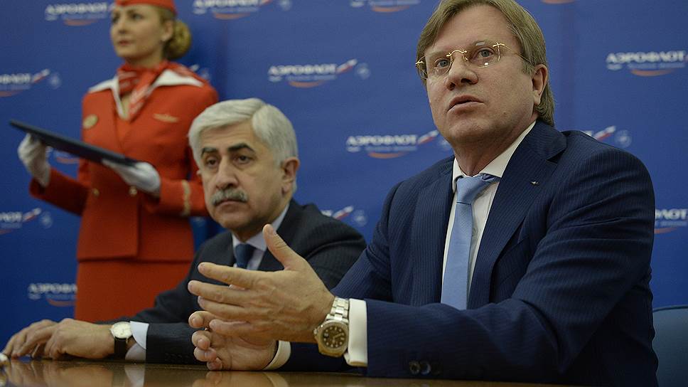 Михаил Погосян и генеральный директор ОАО "Аэрофлот" Виталий Савельев  