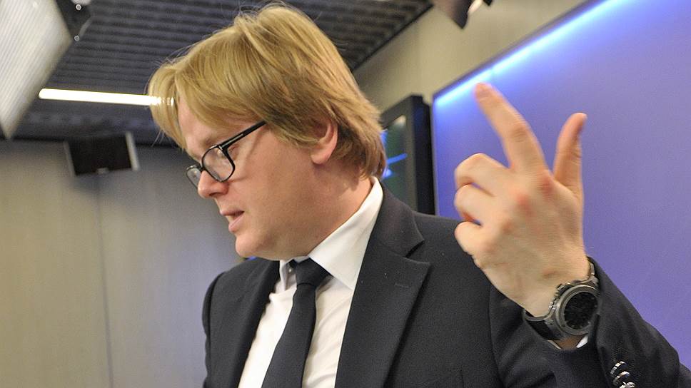 Член правления Сбербанка Денис Бугров