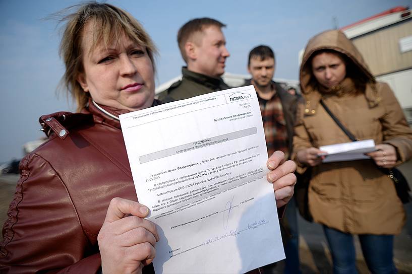 Директор завода Citroen, Peugeot, Mitsubishi Жан-Кристоф Маршаль готов к диалогу с профсоюзами, но продлевать трудовой договор с работницей Ольгой Суховой (на фото) и несколькими десятками ее коллег отказывается