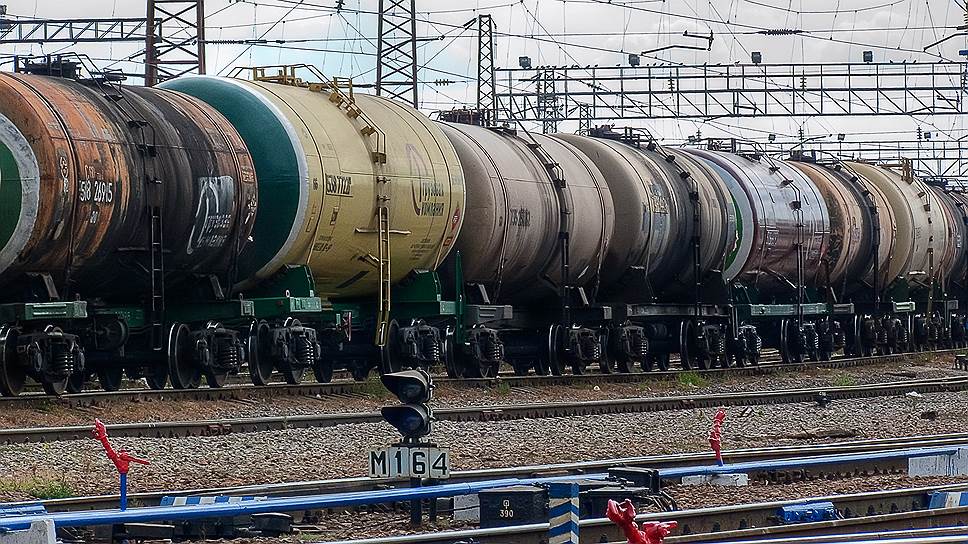 Казахстан отказался от российского горючего