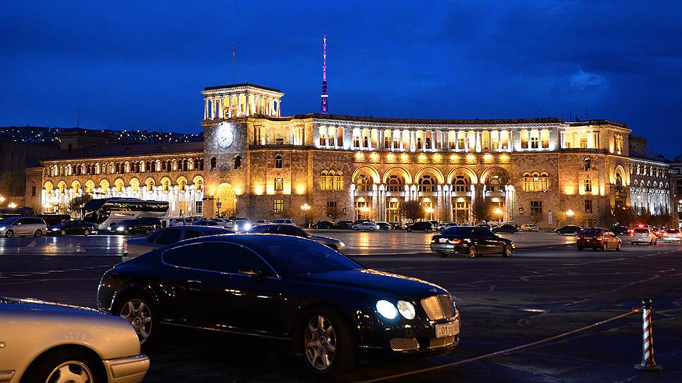 Нагорному Карабаху посулили независимость