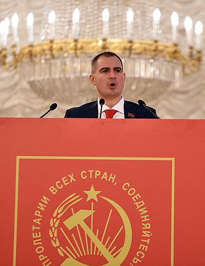 Лидер партии «Коммунисты России» Максим Сурайкин  