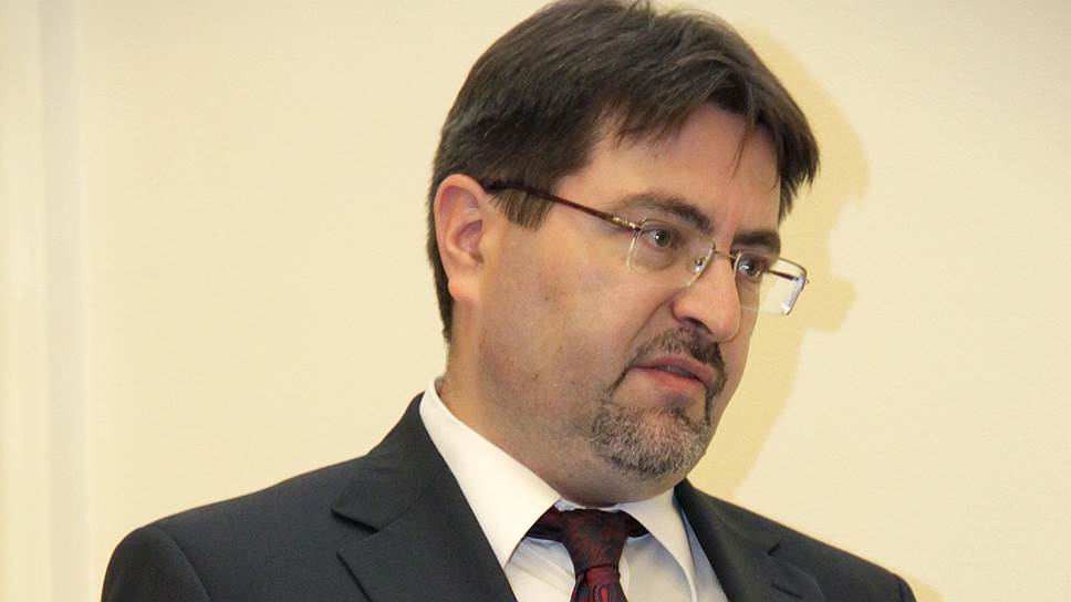 Почему Дмитрий Овсянников собирает кадры по стране