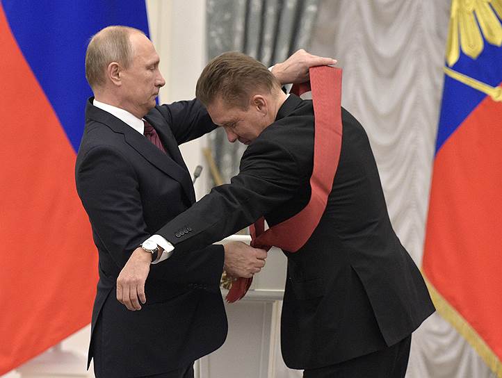 Президент России Владимир Путин и председатель правления компании "Газпром" Алексей Миллер 