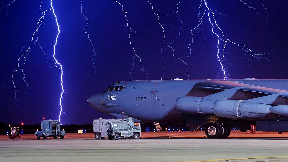 Бомбардировщик B-52H Stratofortress