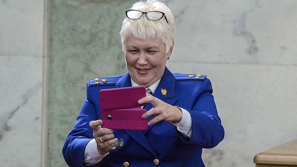 Прокурорские работники не скучали в ожидании президента