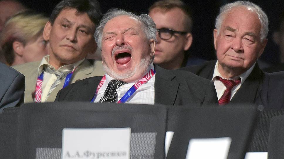 Ученые из Москвы на форуме «Технопром-2018» боролись с разницей часовых поясов и проигрывали
