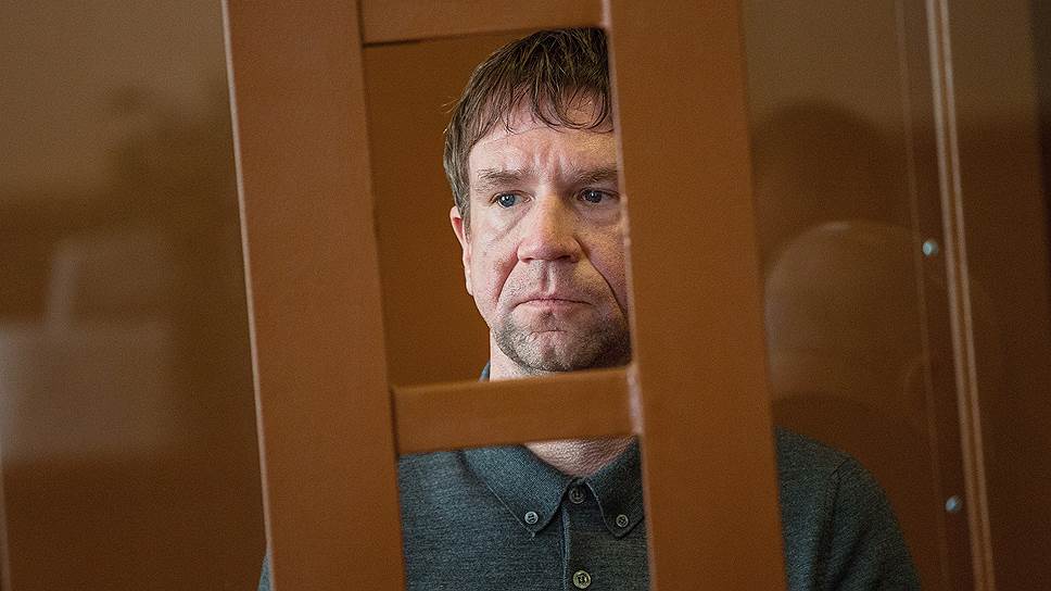 Почему суд смягчил меру пресечения обвиняемому в хищении из банка «Советский» финансисту Владимиру Антонову