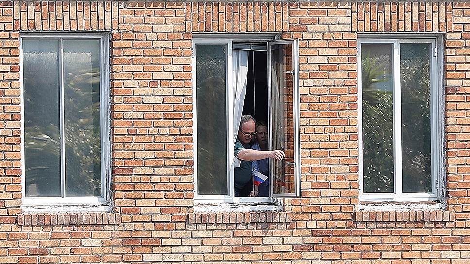 За недвижимый мир во всем мире