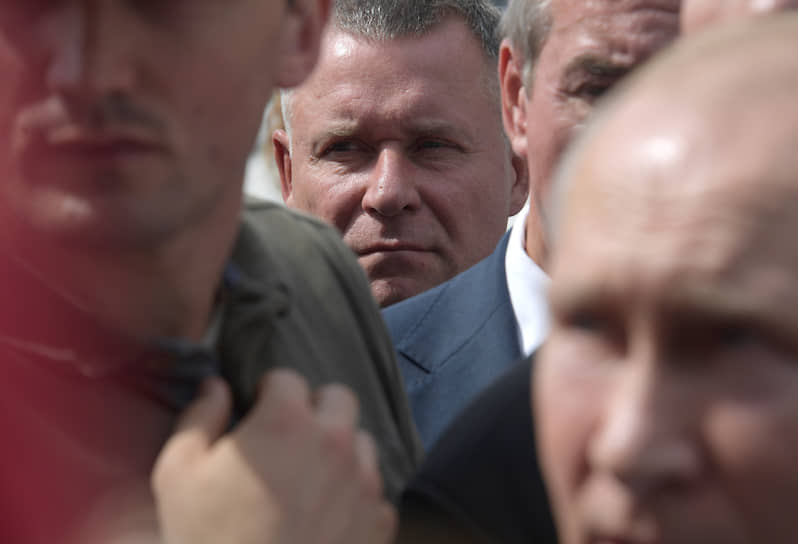 Министр России по делам гражданской обороны, чрезвычайным ситуациям и ликвидации последствий стихийных бедствий Евгений Зиничев