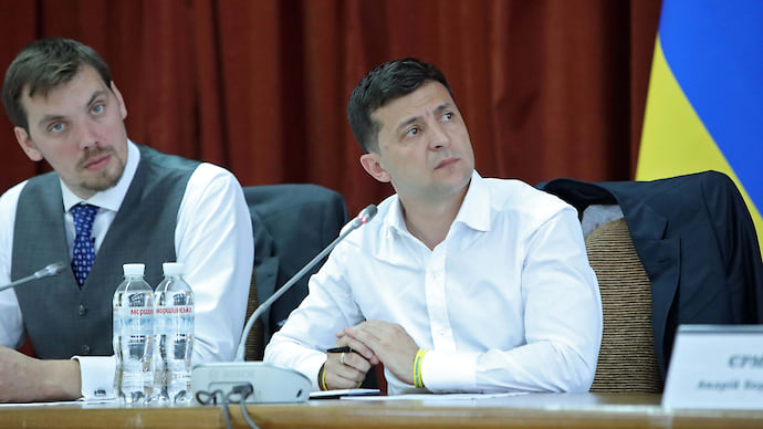 «Слуга народа» ищет премьера