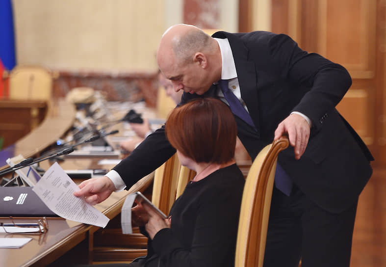 В полемику команд министра финансов Антона Силуанова и главы ЦБ Эльвиры Набиуллиной нашлось что добавить в письменном виде заинтересованным третьим лицам 