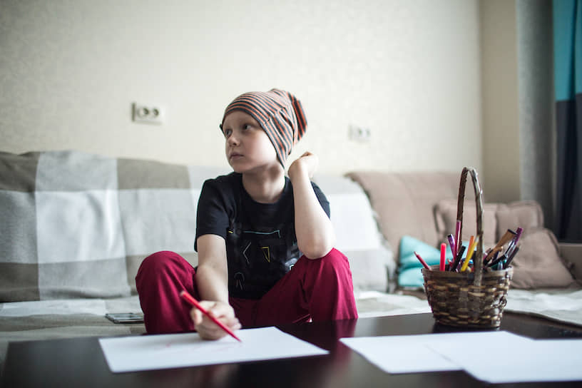 Врачи прямо сказали: есть вероятность, что в организме Ильи остались опухолевые клетки. Их надо убить 