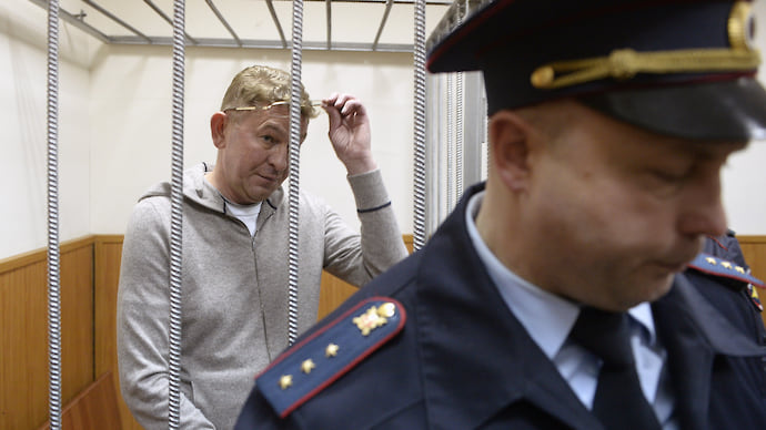 В VIP-салонах дали козла