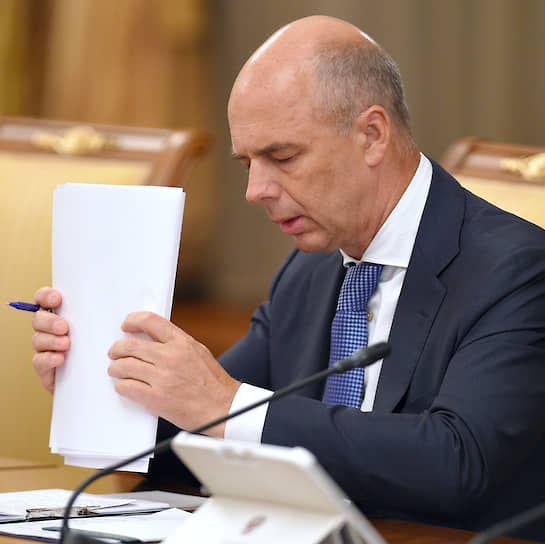 По словам первого вице-премьера Антона Силуанова, следует не обсуждать отменяемый ЕНВД, а подробно разъяснить бизнесу порядок перехода с него на новые режимы 