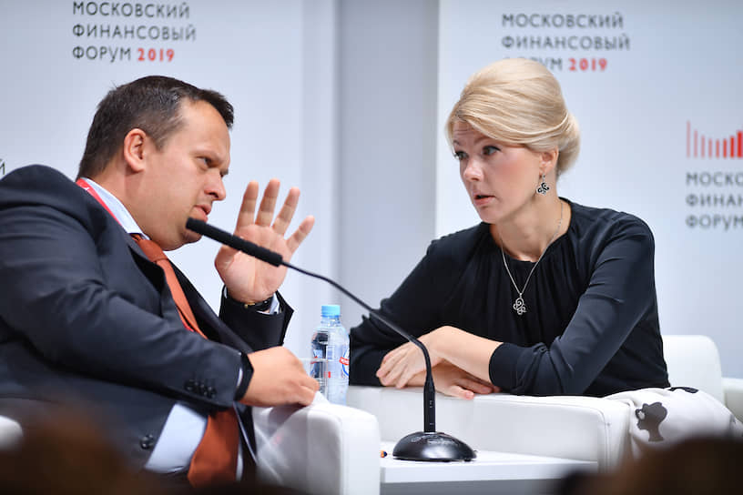 Губернатор Новгородской области Андрей Никитин и заместитель министра просвещения России Мария Ракова 