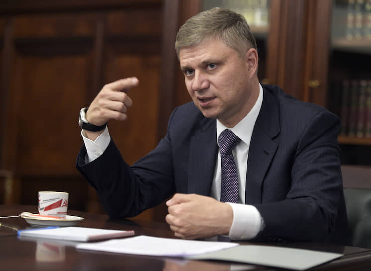 Генеральный директор — председатель правления ОАО «Российские железные дороги» Олег Белозеров