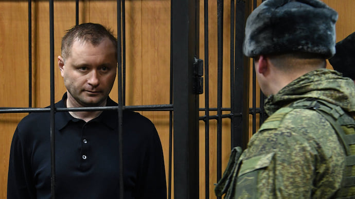 Полковник Барышев не вышел, а выскочил из себя