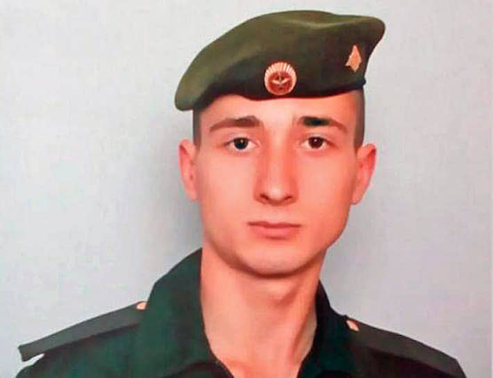 Рядовой Артем Никишин