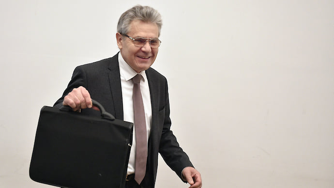 Академики взяли бюллетени