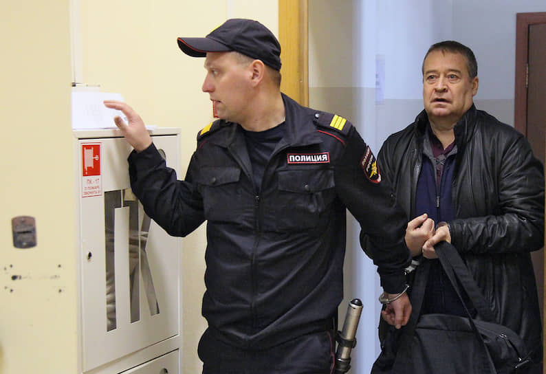 Бывший глава Республики Марий-Эл Леонид Маркелов (справа)