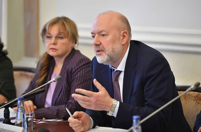 Председатели ЦИКа и комитета Госдумы по государственному строительству и законодательству Элла Памфилова и Павел Крашенинников