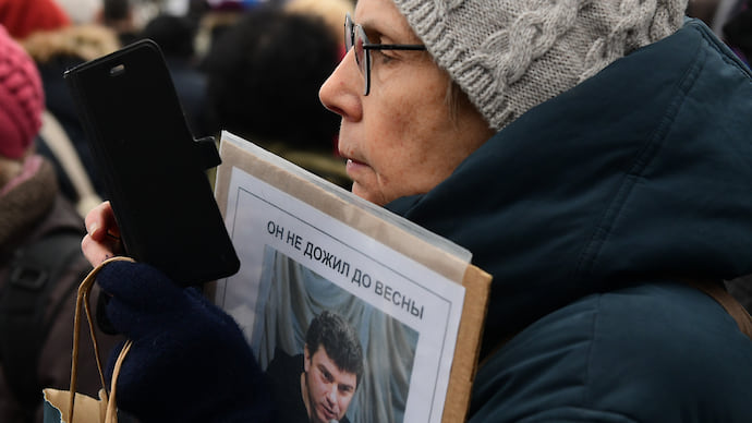 Память о Борисе Немцове вытесняют на окраины