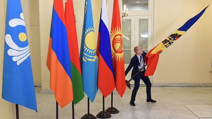 Из двух зол выбирают среднее