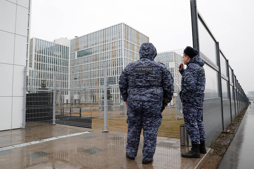 За госпитализированными москвичами с подозрением на коронавирус теперь присмотрят с комфортом — в новой больнице стоимостью свыше 35 млрд руб.