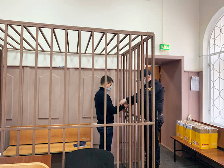 Старший следователь по особо важным делам Следственного департамента МВД России полковник юстиции Александр Брянцев