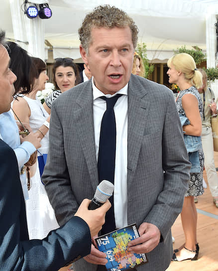 Александр Мамут