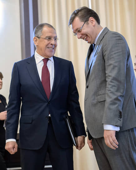 Визит Сергея Лаврова в Белград и его встреча с президентом Александром Вучичем накануне парламентских выборов в Сербии — ясный знак поддержки Россией возглавляемой главой государства Сербской прогрессивной партии 