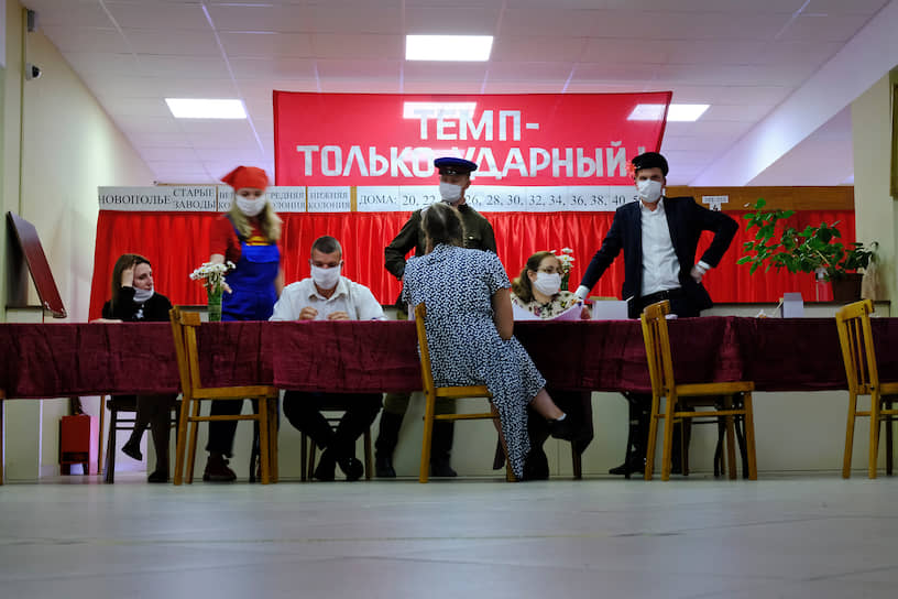 Члены участковых избирательных комиссий считают, что на плебисците по поправкам с них спросили по способности, но не вознаградили по потребности