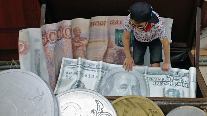 Целевым фондам пересчитают расходы