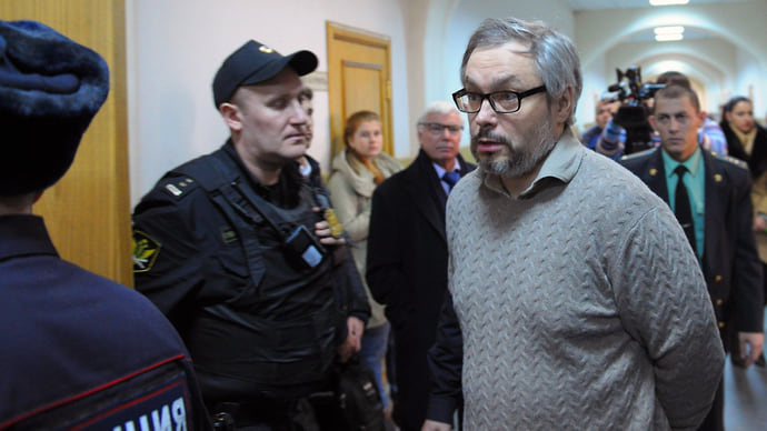 У Глеба Фетисова вышел срок