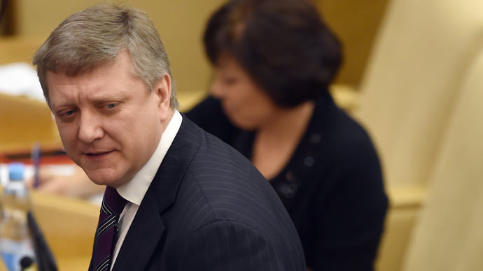 Депутатам дороги дороги