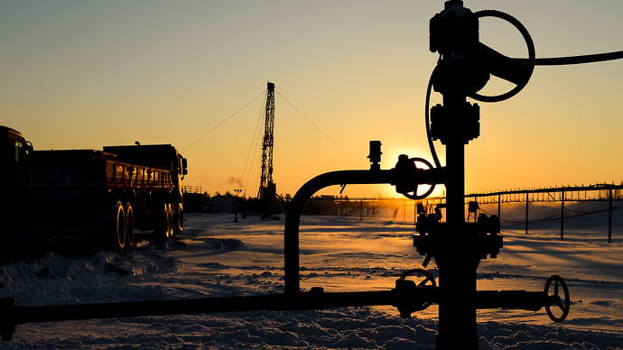 Нефть стынет в трубах