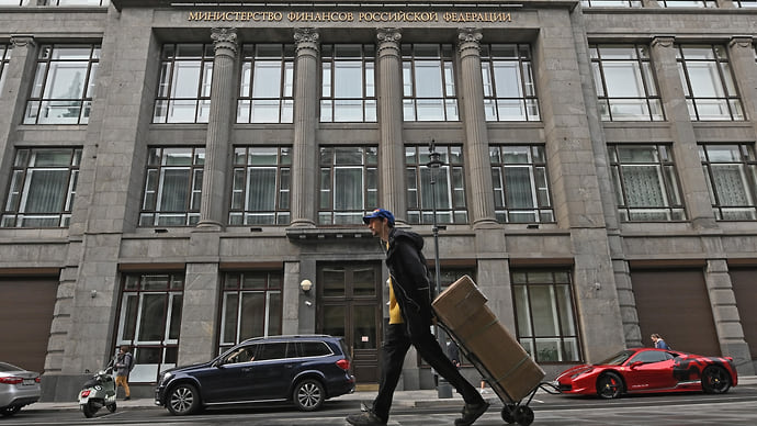 Минфин займет под рост цен