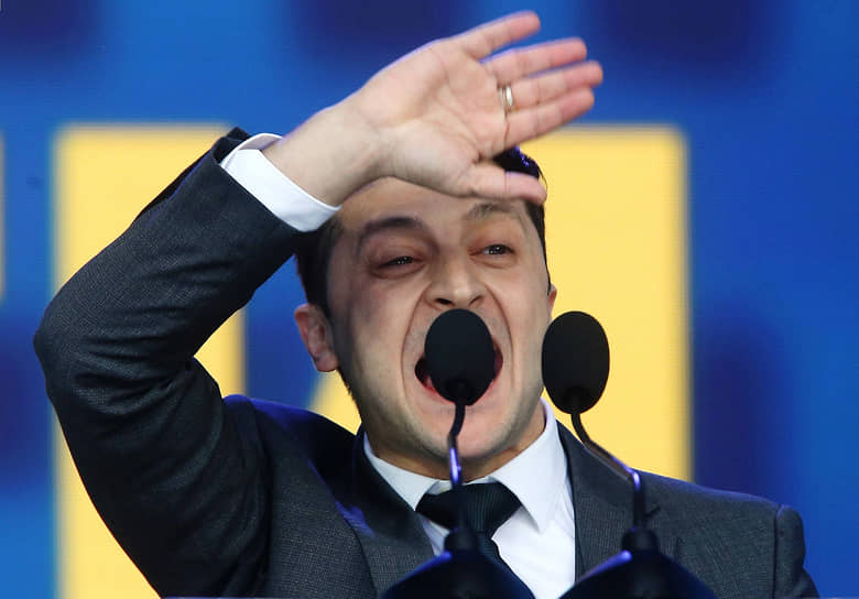 По отмашке Владимира Зеленского украинская дипломатия начала наступление на Крым