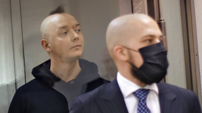 Следствие растет, Иван Сафронов сидит