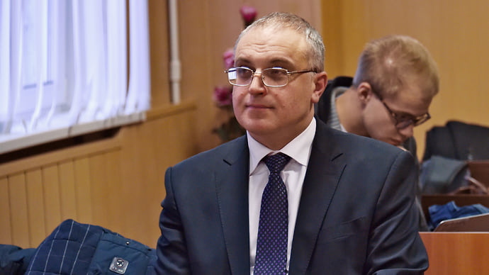 Защитник Дмитрия Захарченко дозащищался