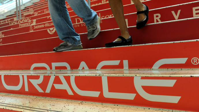Oracle снимают со вклада