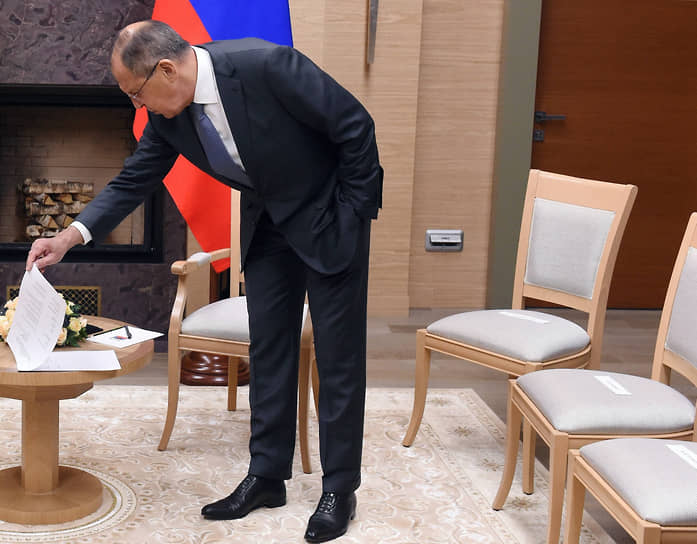 За неделю до саммита в Женеве глава российского МИДа Сергей Лавров приоткрыл завесу над тем, что планируют обсудить Владимир Путин и Джо Байден 