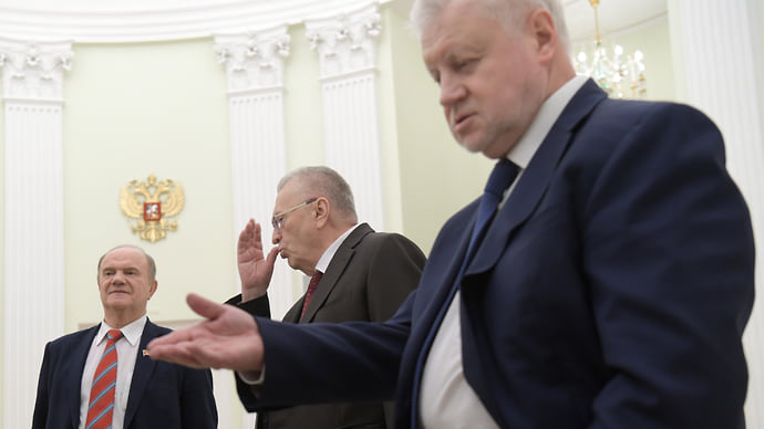 Депутатов попросили остаться