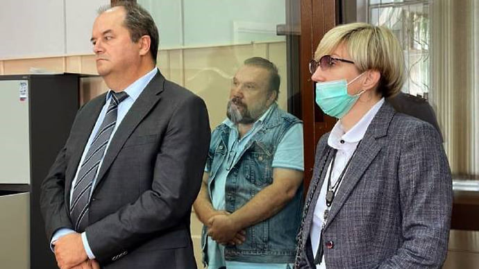 Виктор Батурин занял привычное место