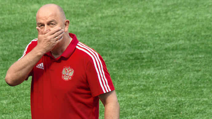 Станислав Черчесов получил по очкам