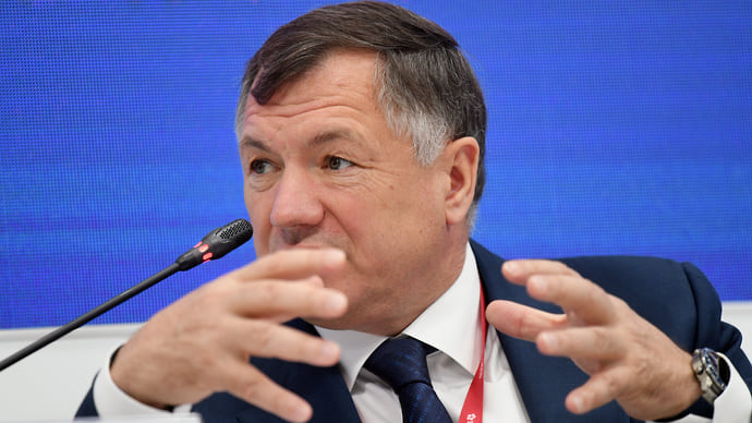 Добровольно, то есть даром